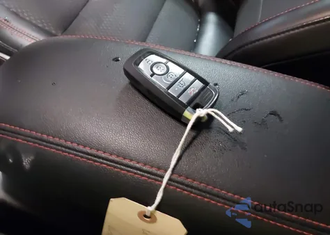 2024 Ford Escape St-Line Select z USA, uszkodzony, nr VIN 1FMCU9NA8RUA08307